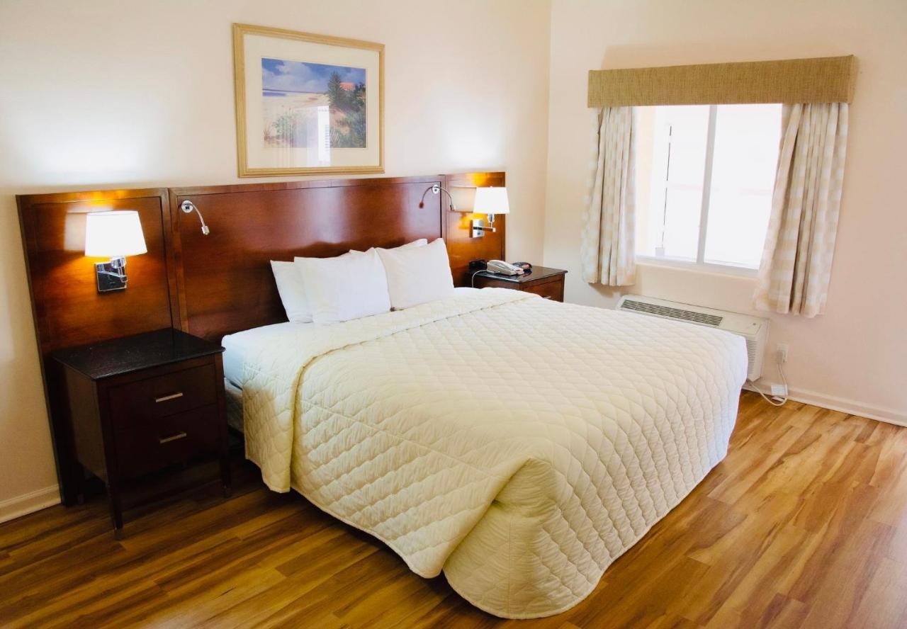 Royal Inn Hotel Royal Palm Beach Bagian luar foto