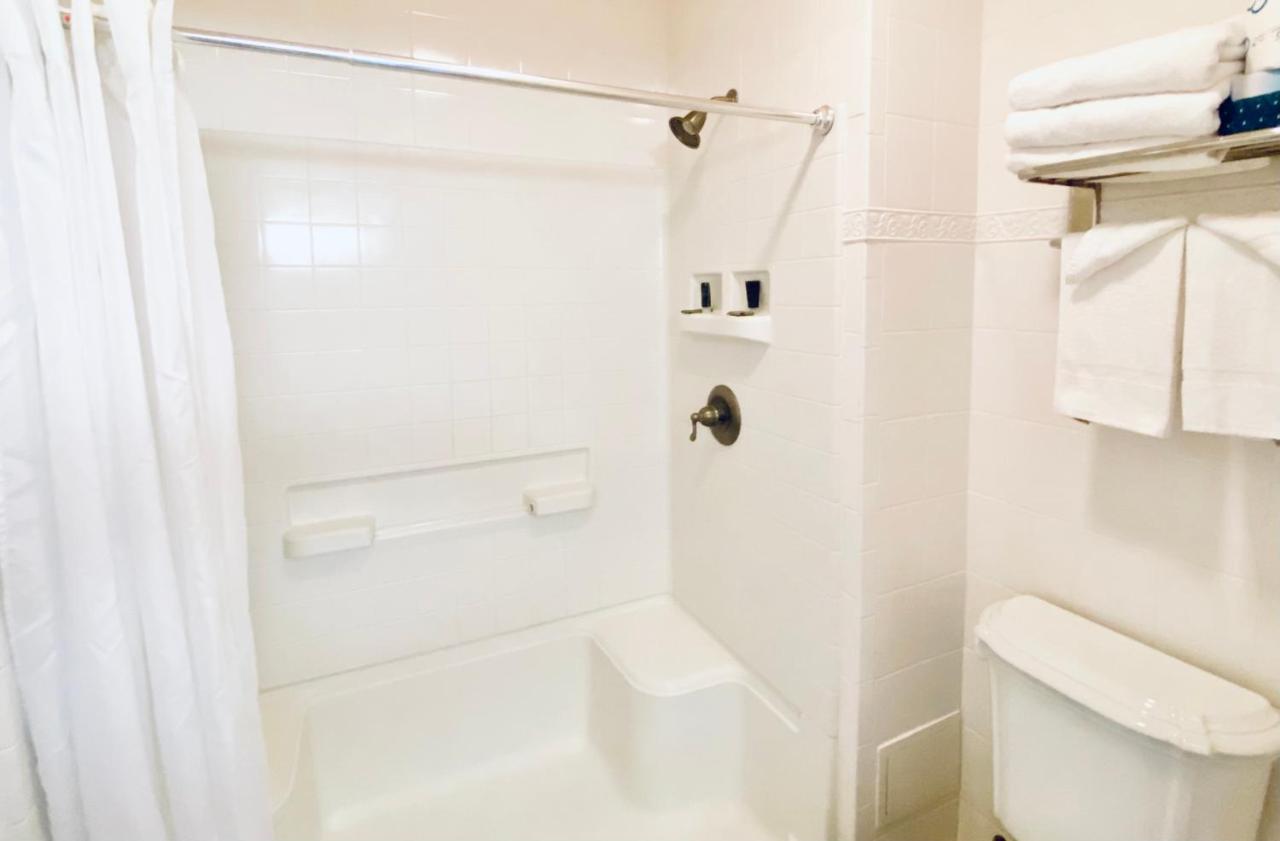 Royal Inn Hotel Royal Palm Beach Bagian luar foto