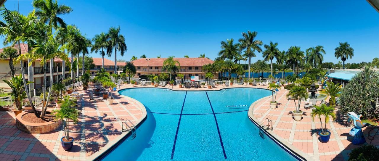 Royal Inn Hotel Royal Palm Beach Bagian luar foto