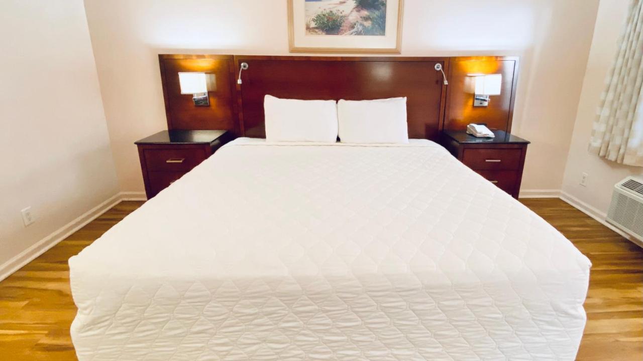 Royal Inn Hotel Royal Palm Beach Bagian luar foto
