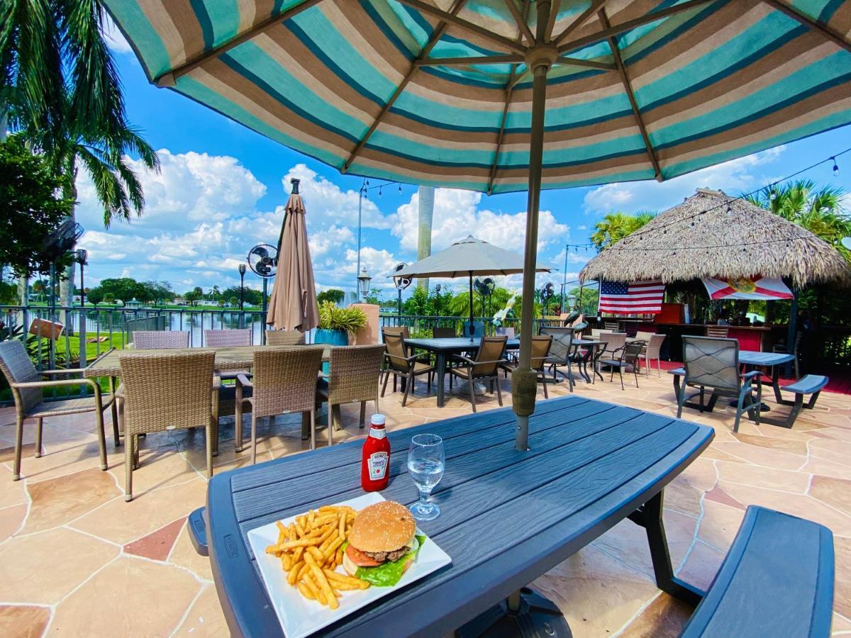 Royal Inn Hotel Royal Palm Beach Bagian luar foto