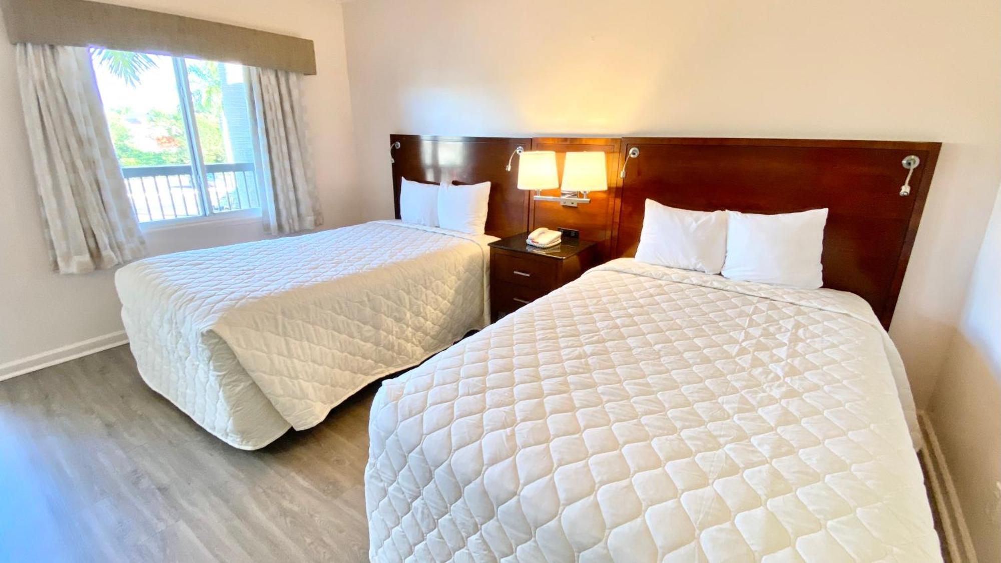 Royal Inn Hotel Royal Palm Beach Bagian luar foto